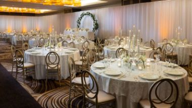 round table seating for wedding reception at Hollywood Casino Hotel at Greektown